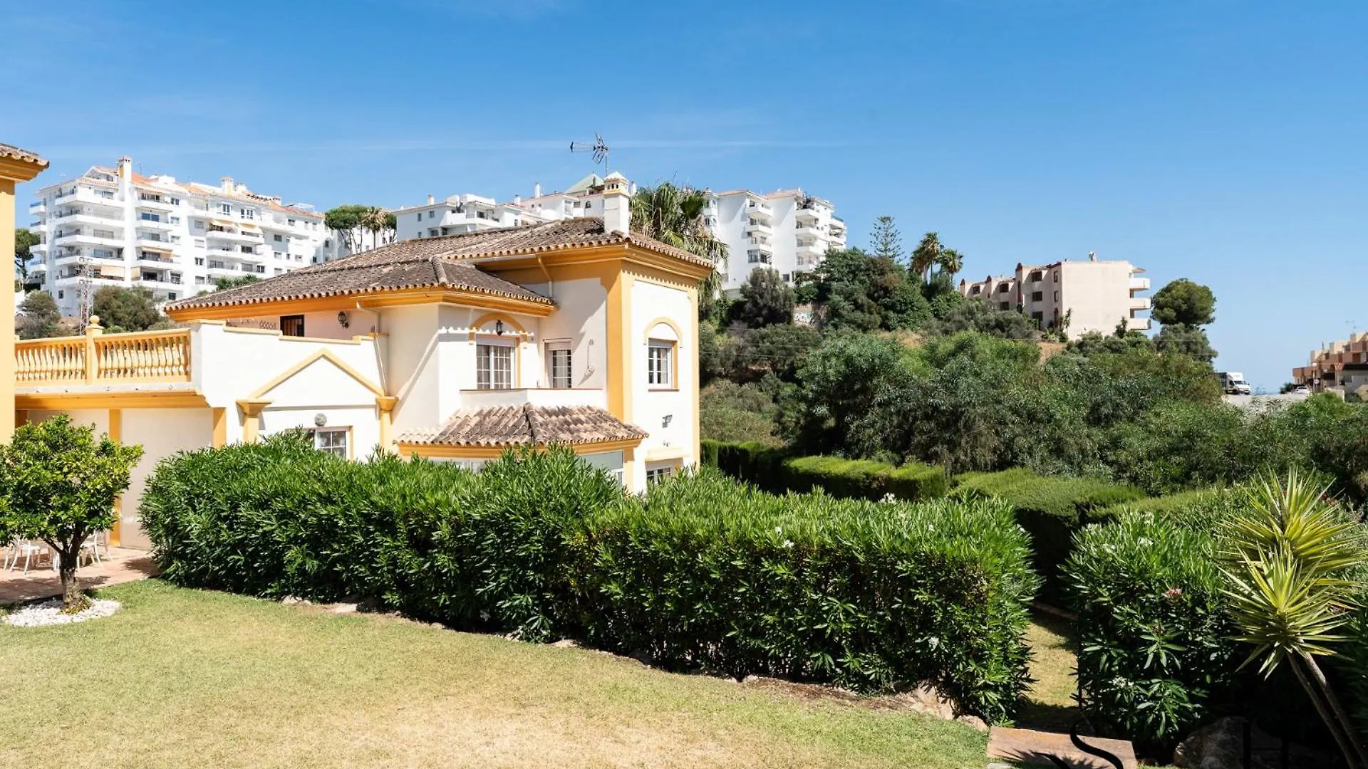 Peaceful Lux, 3 Bed Townhouse 10 Min To The Beach Mijas Costa