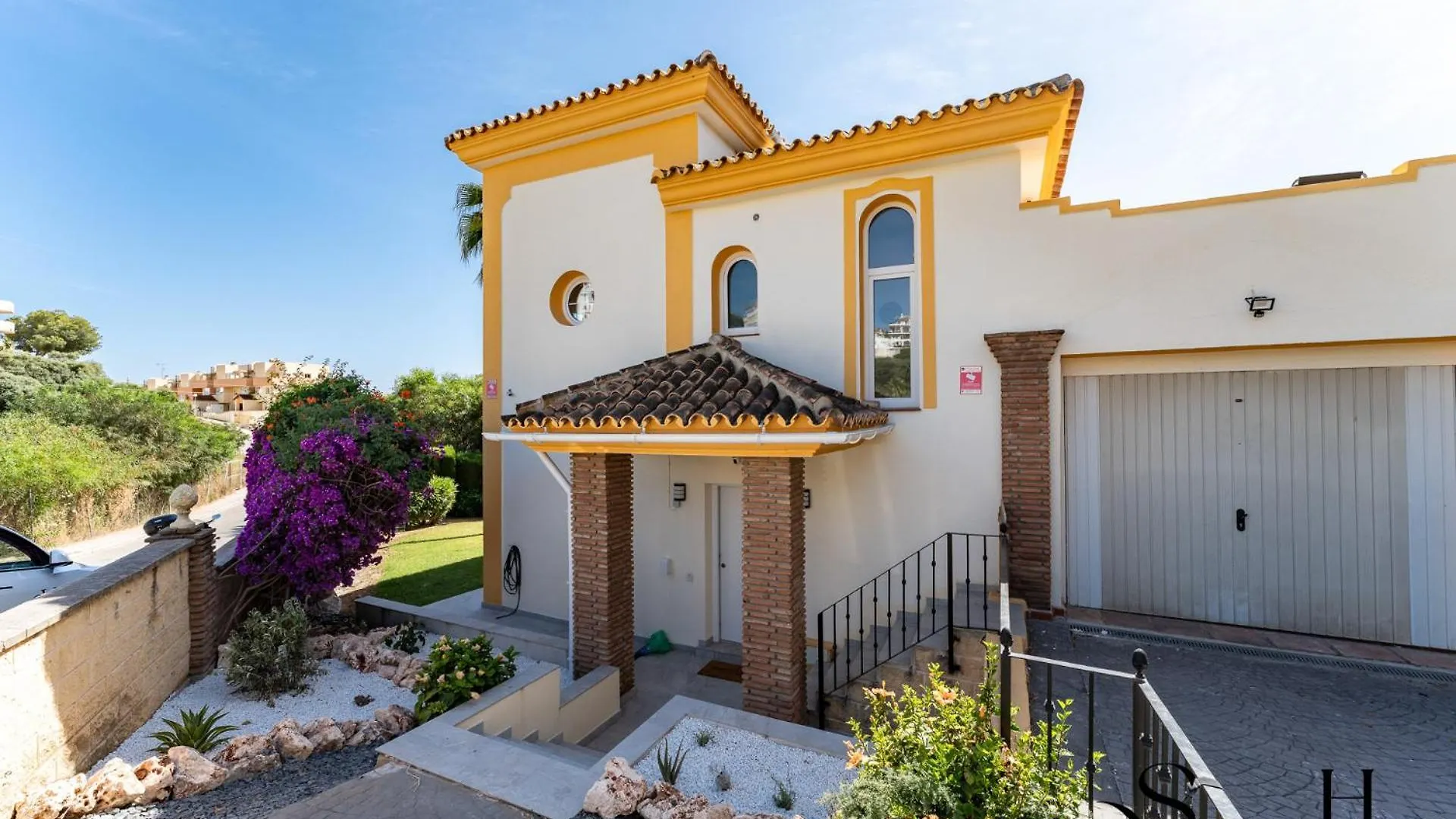 Peaceful Lux, 3 Bed Townhouse 10 Min To The Beach Mijas Costa 0*,  Spanyolország