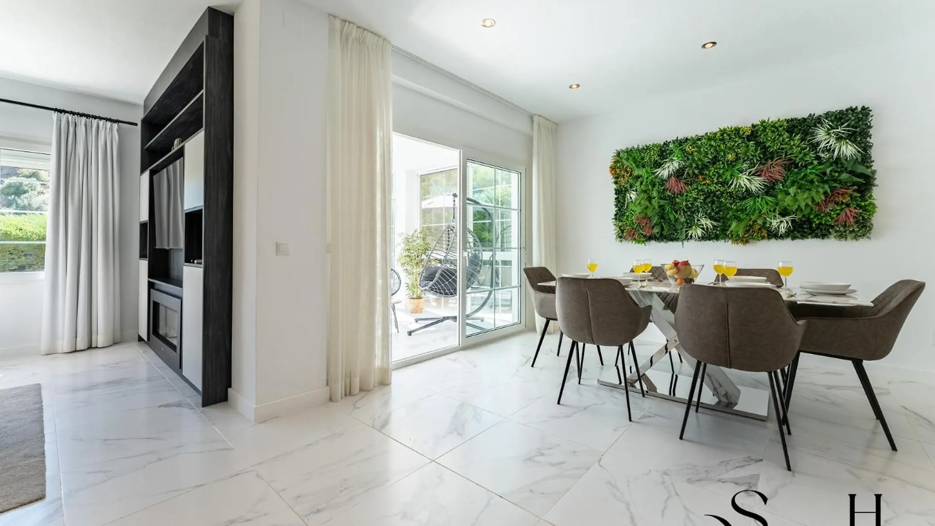 Peaceful Lux, 3 Bed Townhouse 10 Min To The Beach Mijas Costa Spanyolország